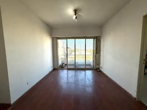 VENTA DEPTO 3 AMB BALLESTER CENTRO