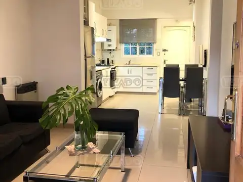 Casa en Venta con 6 cocheras