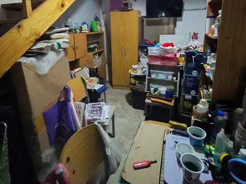 Venta Casa de Pasillo 2 Dormitorios Reciclada Zona Sur