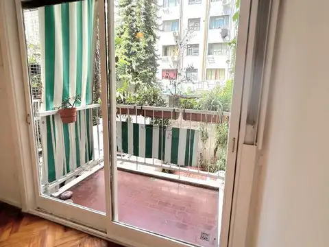 Alto palermo contrafrente con balcon a pulmon