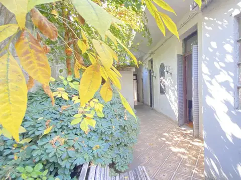 Del Barco Centenera entre Av. Sáenz y Ferré