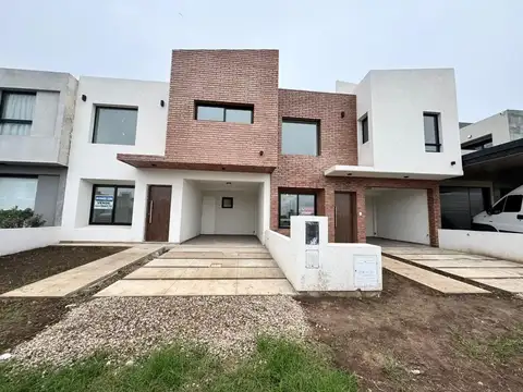 Duplex en venta Colinas de Manantiales