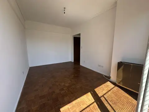 Departamento en Alquiler en Belgrano R, $ 550.000