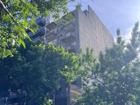 Avenida Teniente General Donato Álvarez 200