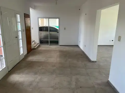Casa en Alquiler de 3 dormitorios