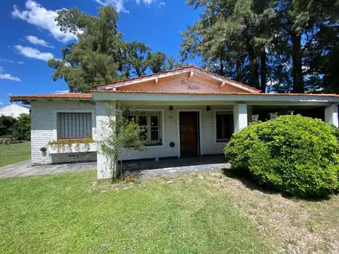 CASA CON PILETA DON TORCUATO - 1148 m lote
