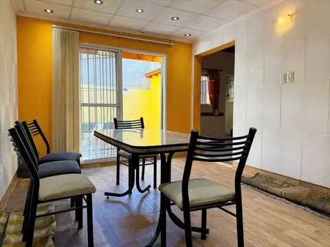 Depto Tipo Casa en Alquiler en Lanus Este, $ 1.000.000