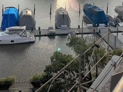 Avenida del Puerto 300, Piso 4