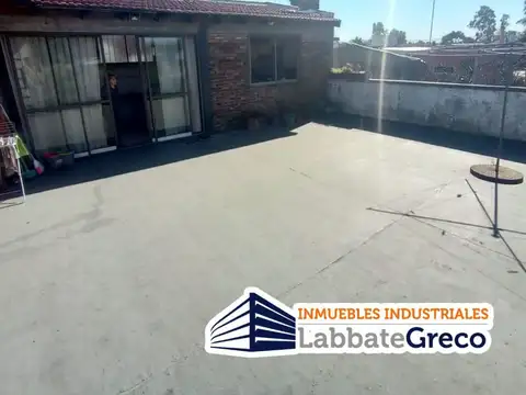 Galpon en Venta 34,14  mts Fondo