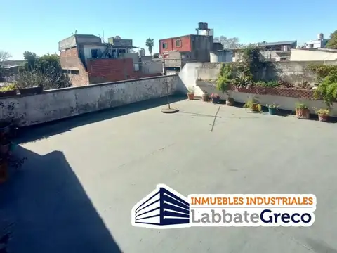 Galpon en Venta 10  mts Frente