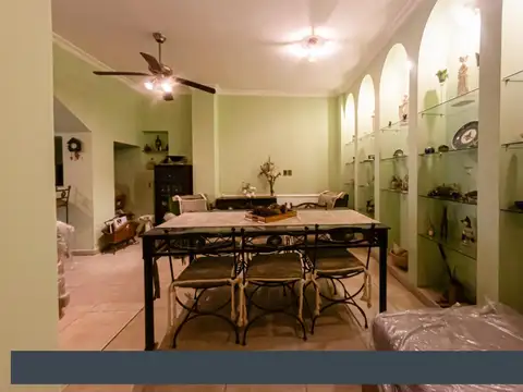 Depto Tipo Casa en Venta de 4 dormitorios