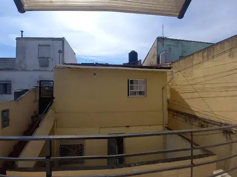 venta departamento 2 ambientes con balcón en Crucecita