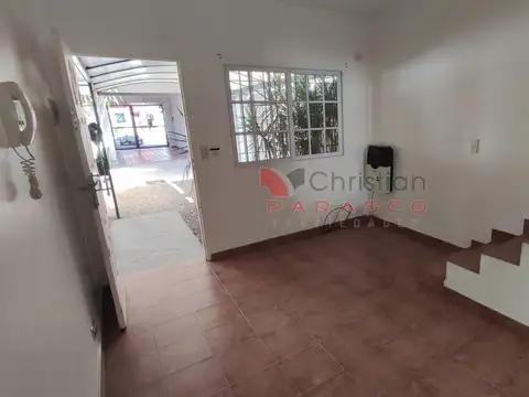 Depto Tipo Casa 3 ambientes con 1 baño