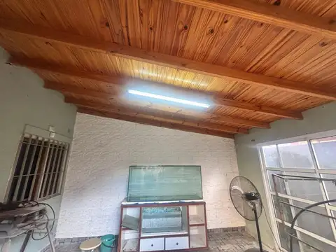 Depto Tipo Casa en Alquiler de 2 dormitorios