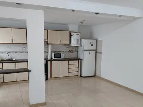 Depto Tipo Casa en Alquiler de 2 dormitorios