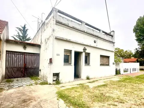 Casa a reciclar en lote de 10x40 mts - Temperley