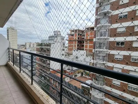 Excelente 2 amb con balcón al frente - Le Brique Propiedades