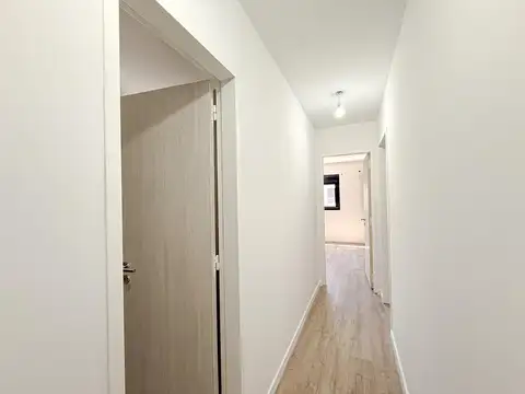 Venta. Departamento de 2 dormitorios con balcón y amenities - Martin, Rosario.