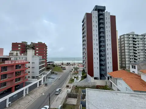 Departamento en Alquiler en Villa Gesell, $ 100