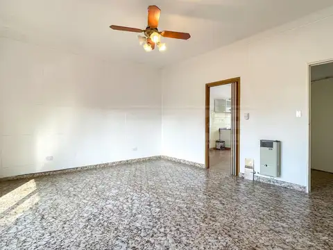 Depto Tipo Casa en Venta de 5 ambientes