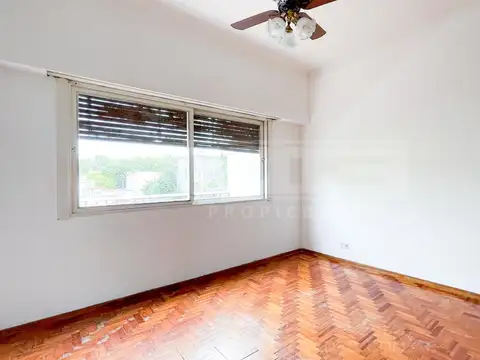 Depto Tipo Casa 5 ambientes con 2 baños