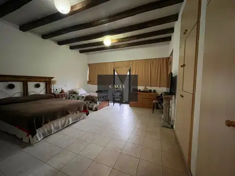 Casa 5 ambientes con 3 baños