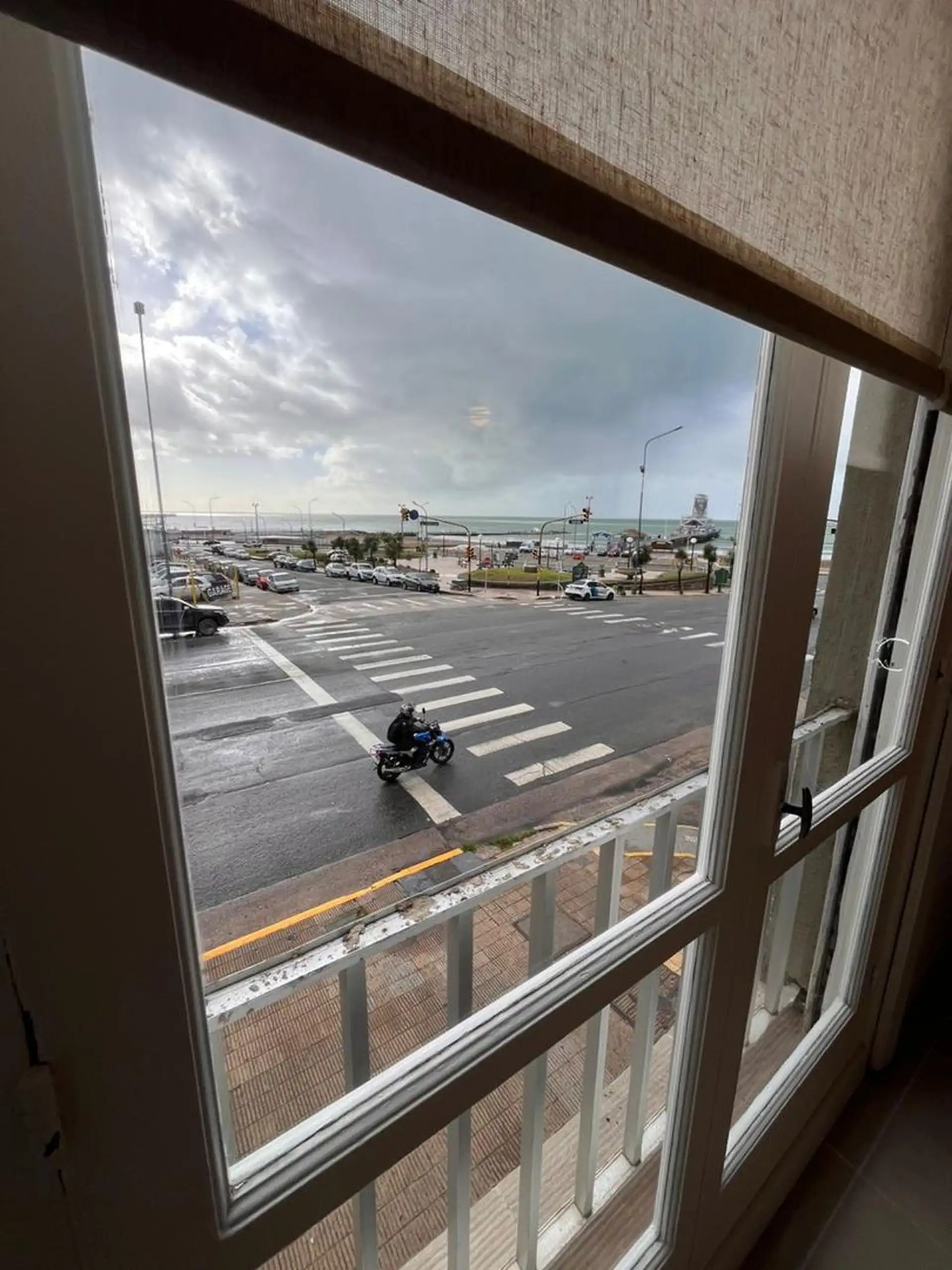 Depto 3 amb, 60m² con balcón y vista al mar — Reciclado