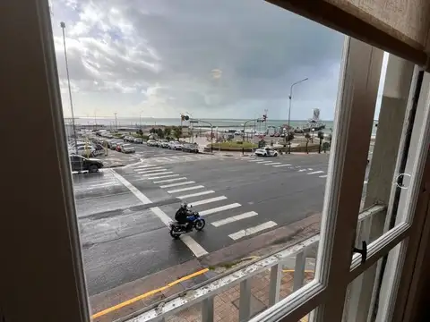 VENTA 3 AMB A LA CALLE CON BALCÓN VISTA AL MAR