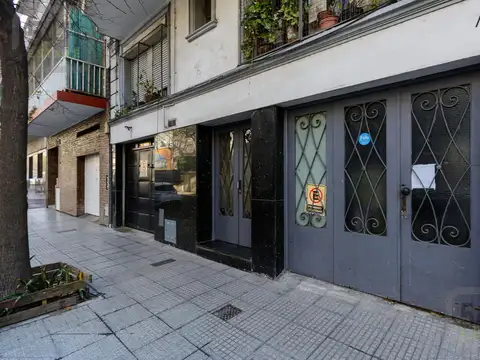 Venta PH 3 ambientes contrafrente con Patio en Villa Crespo