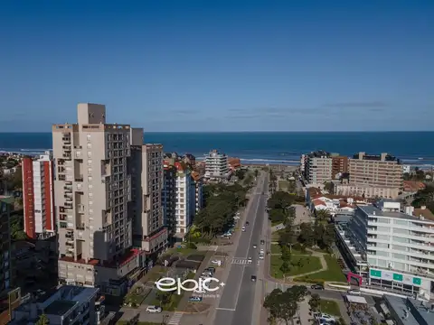 Av. Bunge  al 300