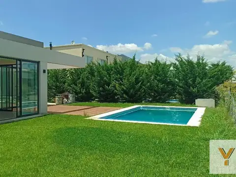 Casa en Venta en Countries y Barrios Cerrados en Esteban Echeverria, Partido de Esteban Echeverría
