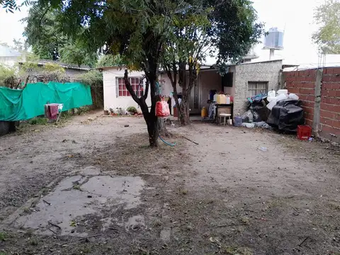 Casa 2 ambientes con 1 baño