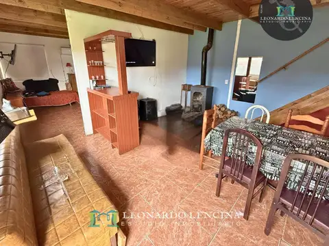 Casa en Alquiler con 3 cocheras