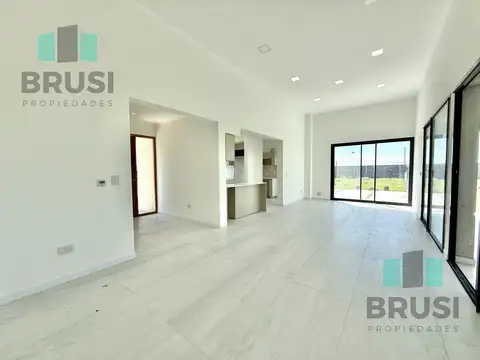 Casa en Venta en Countries y Barrios Cerrados en Esteban Echeverria, USD 260.000
