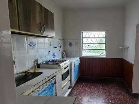 Depto Tipo Casa en Alquiler en Ramos Mejia, $ 750.000