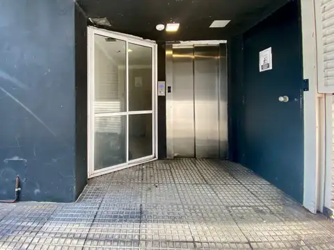 Oportunidad Única, Cochera Fija y Cubierta en Venta en Belgrano.