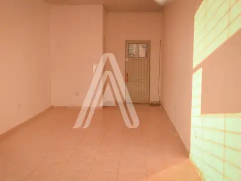 Local en Alquiler en Alvear, $ 500.000