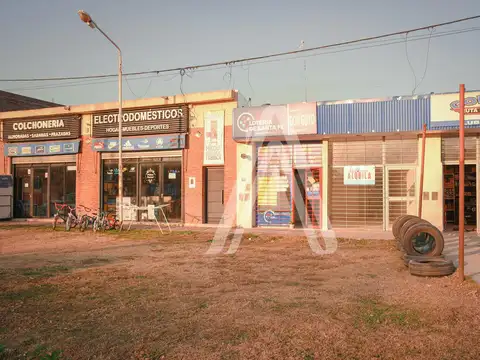 Local sobre colectora Ruta 18, km 5,5