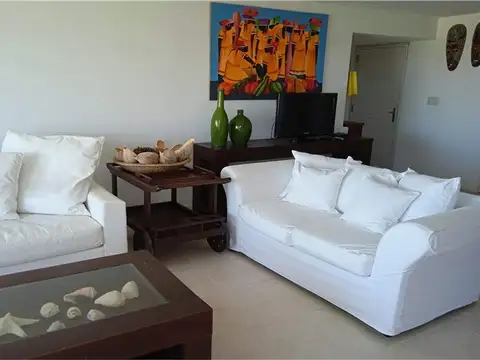 Departamento en Alquiler Temporal en Manantiales, USD 12.000