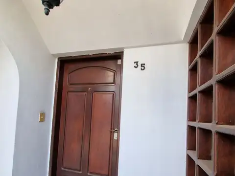 Casa 2 ambientes con 2 baños