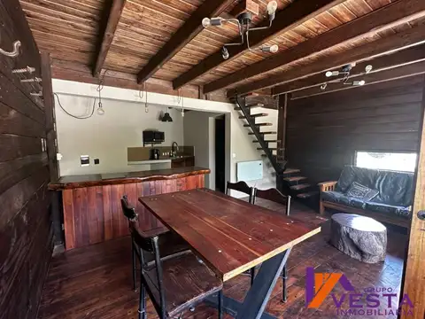 Casa en Venta con 3 cocheras
