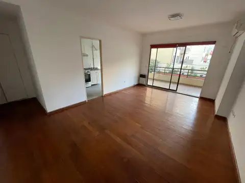 Avenida Juan Bautista Alberdi 1400, Piso 2