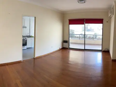 EXCEPCIONAL 3 AMB, HERMOSO BALCÓN, COCHERA INCLUIDA!!!