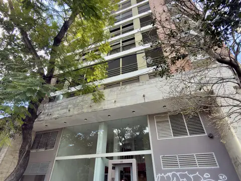 DEPARTAMENTO EN ALQUILER, 2 DORMITORIOS, FRENTE, BALCON, COCHERA