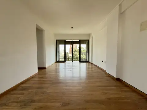 Plaza Maximo Paz 100, Piso 5