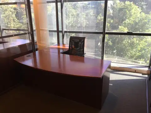 Oficina Monoambiente con 4 baños