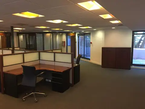 OFICINA EN ALQUILER EN SAN ISIDRO