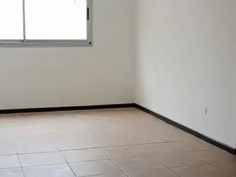 Oficina en Alquiler en Pilar, $ 500.000