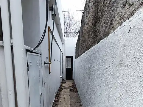 Casa en Alquiler con 1 cochera