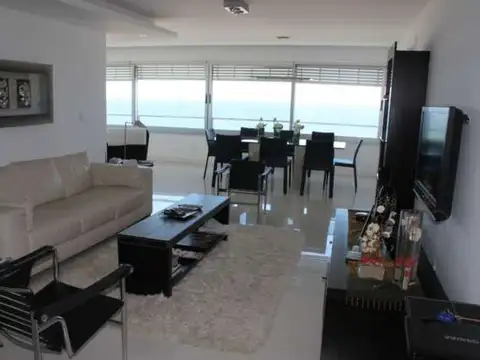 Departamento en Venta en Playa Brava, USD 675.000